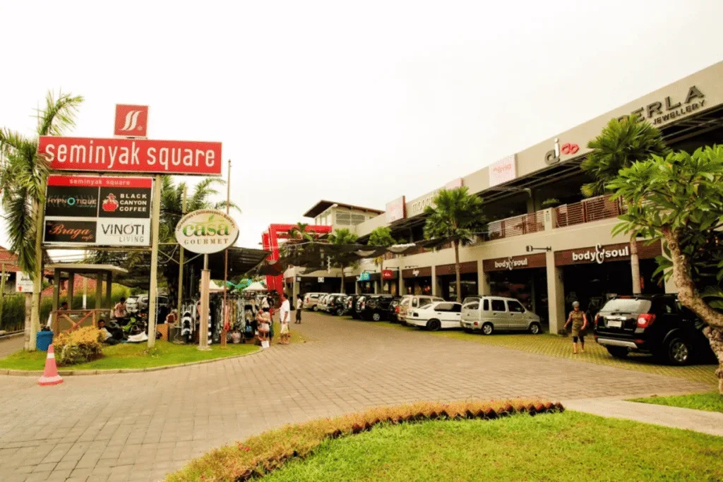 ถนนช็อปปิ้งซอย Oberoi