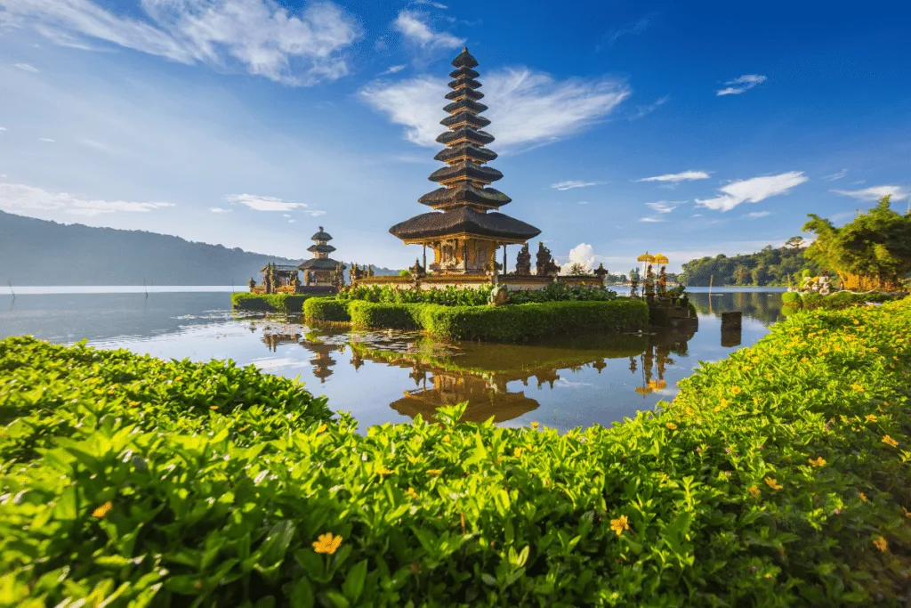 วัดอูลันดานูบราตัน (Ulun Danu Beratan Temple)