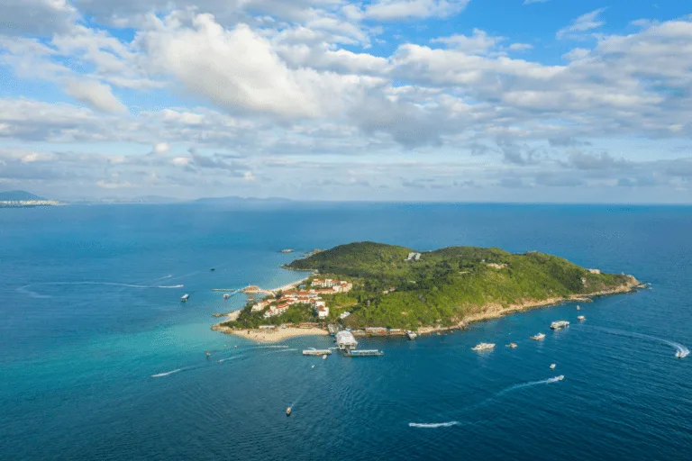 อ่าวไห่ถัง (Haitang Bay)
